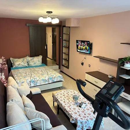 партерен Sunny Garden * Achtopol