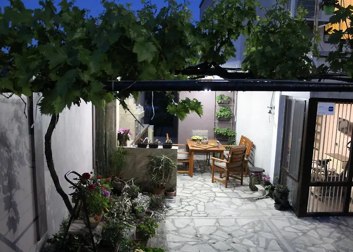 Apartament партерен Sunny Garden