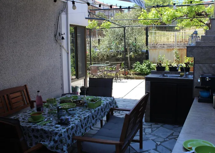 партерен Sunny Garden *