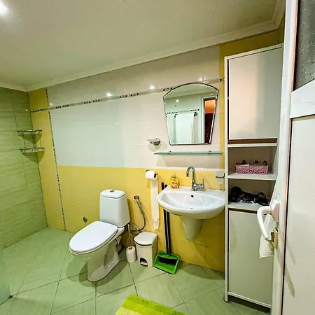 партерен Sunny Garden Appartement *